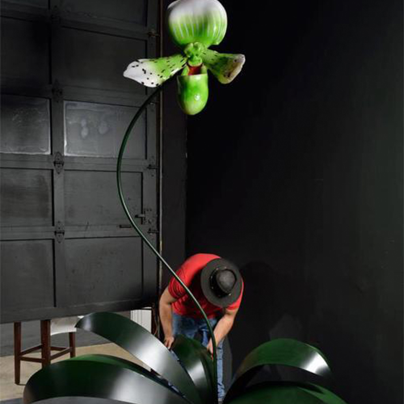 Outdoor Flower Glass Lamp
