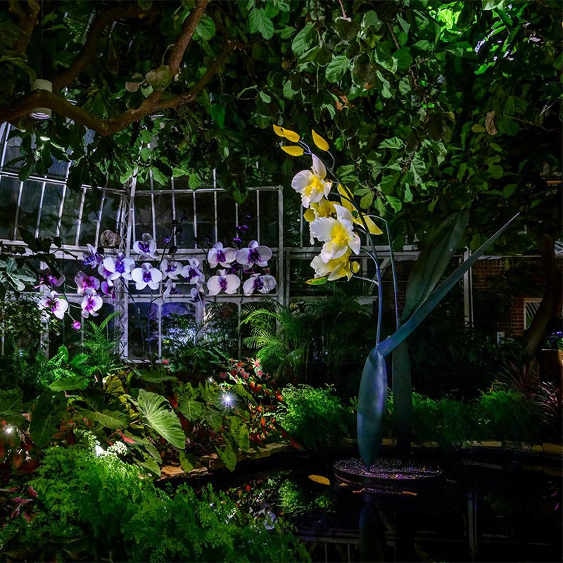 Outdoor Flower Glass Lamp