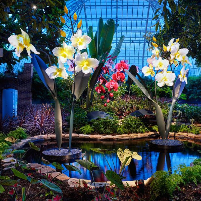 Outdoor Flower Glass Lamp