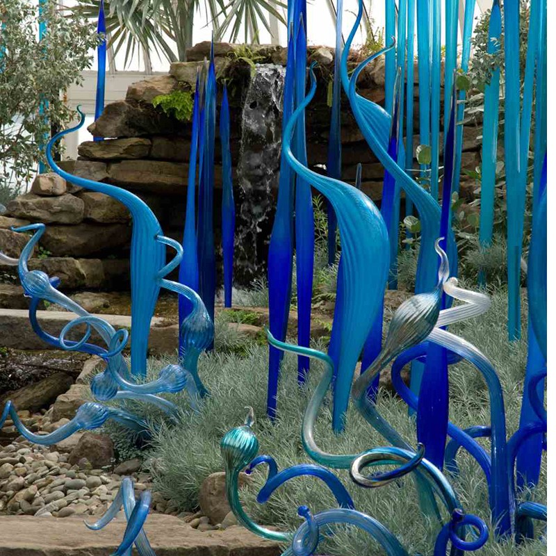 Curved Glass Lamp
