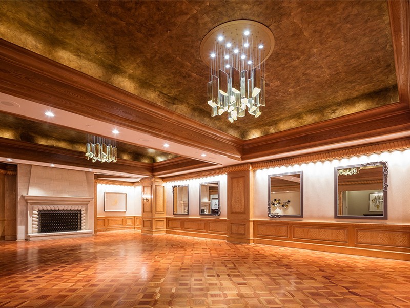 Four Season Hotel