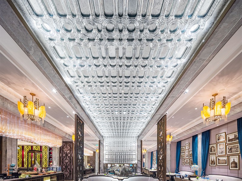 Wanda Reign on the Bund Hotel