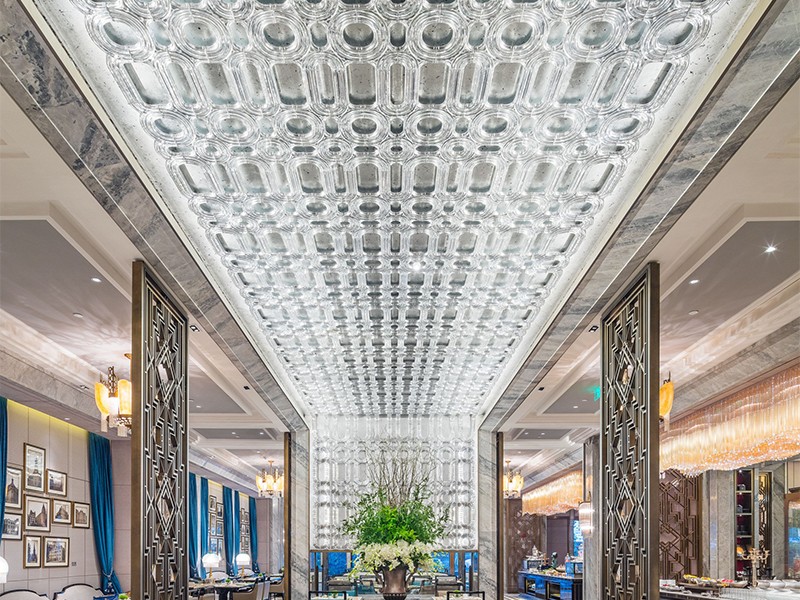 Wanda Reign on the Bund Hotel